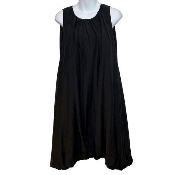 NWT COS black sleeveless bubble hem shift dress size medium Tencel minimalist - Picture 2 of 8